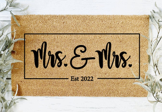 Mr & Mr, Mrs & Mrs, Mr & Mrs